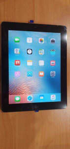 iPad 2 Silver/Black 32GB Unlocked