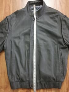 Men grey light weight leather jacket size 38