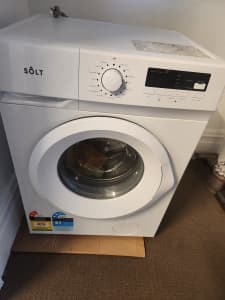 SOLT 6 kg washing machine - like new - works perfectly.