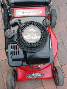 Lawnmower Rover with Briggs and stratton motor 