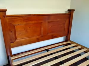 Solid wood queen bed
