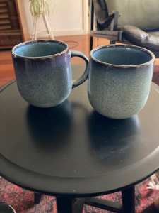 Salt & Pepper Naoko mugs