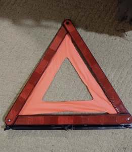 SAFETY WARNING TRIANGLE!! As New $10
