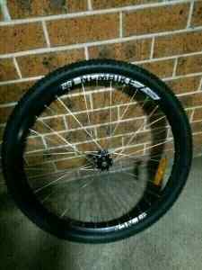 20mm thru axle front wheel for sale