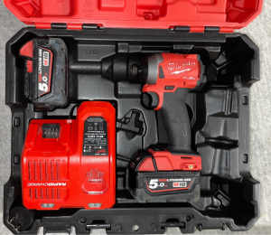 Milwaukee impact driver x2 battery fast charger