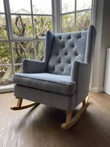 nested soothe easy chair and rocker