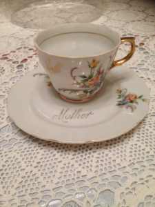 VINTAGE CERAMIC CUP AND CAKE PLATE MOTHER