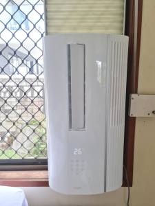 Kogan 1.75KW portable Window Air Conditioner