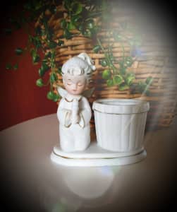 Vtg Ceramic Praying Angel Figurine Planter H 11 cm (USED)