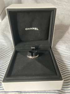 Chanel Coco Crush White Gold Ring