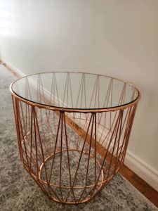 Side table rose gold