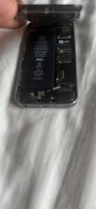 iPhone 5s 32GB (A1530) - iOS 7 - Screen Smashed - For Parts/Repair