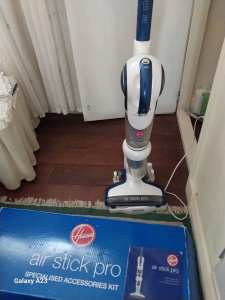 HOOVER CONVERTIBLE PRO STICK VACUUM CLEANER VGC MUST GO THIS MONTH