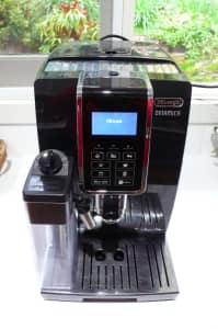 Delonghi Dinamica Coffee machine . Just been serviced !!