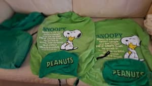 2 sets of Snoopy car seat covers