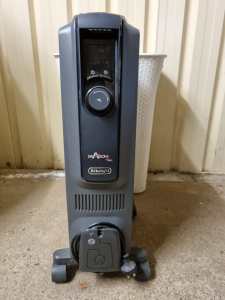DeLonghi 1500W Dragon Oil Column Heater with Timer