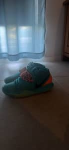 Kyrie 6 size 9