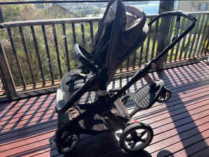 Bugaboo Fox 2 incl toddler board great condition plus all accessories