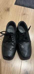 Child’s size 2 black lace up shoes