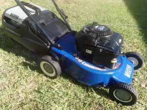 Victa 4 stroke Lawn Mower