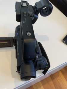 Sony PXW-X70 Semi Professional Video Camera