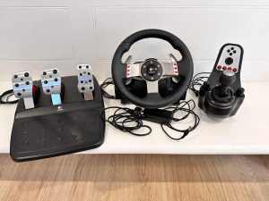 Logitech G27 Racing Wheel and Pedals 