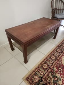 C 1979 Timber Expandable coffee table
