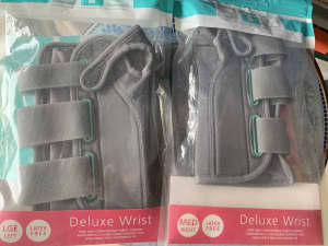 2 new wrist supports , good quality SAFETY BEACH $10 the pair