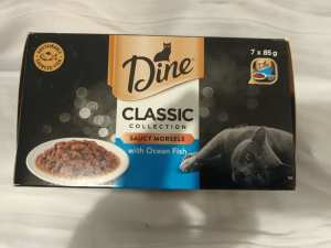 DINE premium classic collection cat food 7 × 85g