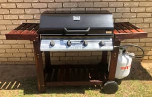 Beef Master Premium Barbecues Galore 4 burner BBQ in Good Condition 