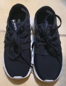 Adidas Tubular Viral Women Black White Running Shoes, Carlton pickup