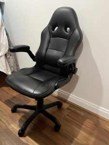 Black leather Gamer / office chair