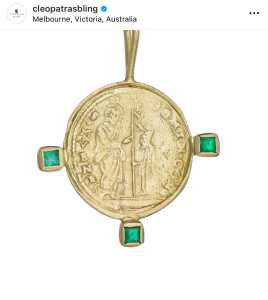 Cleopatras Bling 18k Gold Medallion 3 Emeralds Necklace $409 RRP