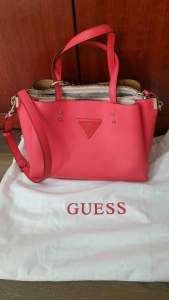 Guess handbag. Near New. Colour pink