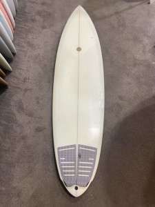 6 1 Eagle sword Twin surfboard