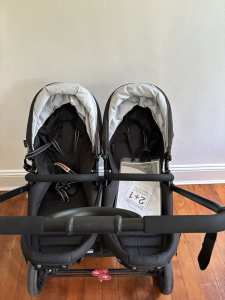 Valco Baby Snap Ultra Duo Coal Black ***almost new***