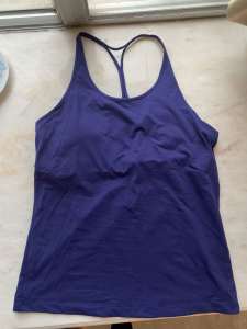 Reebok Gym Top build in bra - used 90% new Size M RRP: $60