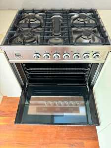 SOLD - ILVE 90cm Gas Cooktop & Electric Oven