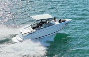 Cobalt 222 Bow Rider Boat
