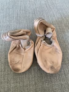 Bloch Leather Ballet Flat size 4.5A
