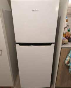 Hisense 230L fridge excellent condition free delivery