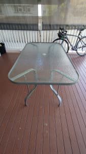 FREE Outdoor table glass top aluminum gray. FREE