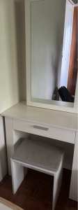 Dressing Table with sliding mirror storage
