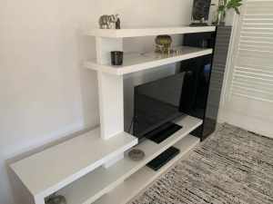 Black & White TV cabinet