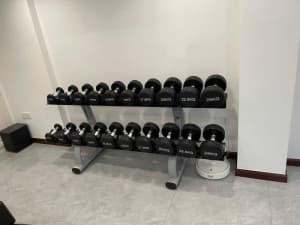 Round Rubber Dumbbells and Rack