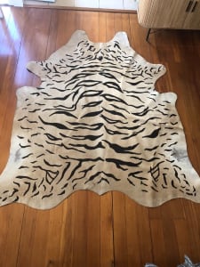 Calf skin rug with Tiger Print
