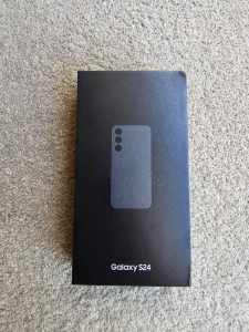 Brand New Sealed SAMSUNG GALAXY S24 256GB in Onyx Black !