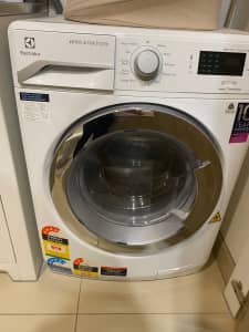 Electrolux washer/ dryer