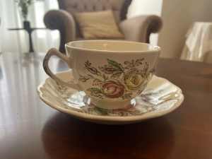 Johnson Brothers Sheraton floral 1940s tea cup plates
