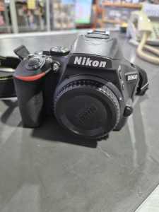 Nikon D5600 With Case and Accessories